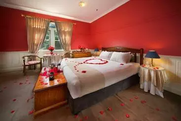 Отель Jenolan Caves House