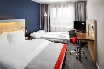 酒店 Holiday Inn Express Düsseldorf   City North, An Ihg