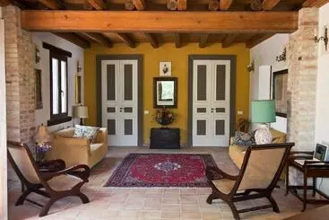 Aamiaismajoitus (B&B) Casa Go'el