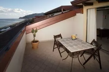 ベッドアンドブレックファースト Marina Di Savoca