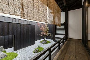 Hotel 京町家一棟貸しkyoto Machiya Stay En
