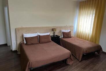 هتل Residencial Solar Da Estação