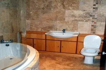 ホテル Oyo Ellison Hall