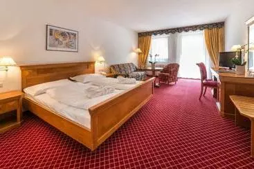 Отель Falkensteiner Family Resort Lido