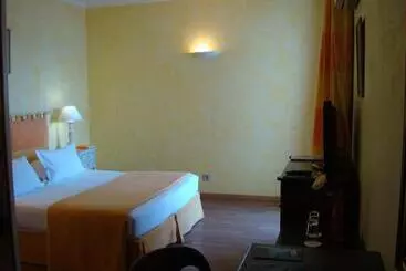 Hotel La Belle Aurore