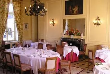 בית מלון כפרי Le Château D Etoges   Champagne
