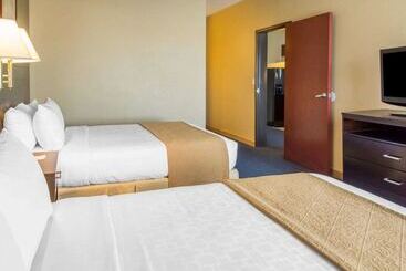 ホテル Quality Inn & Suites Of Liberty Lake