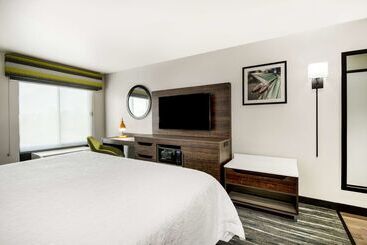 هتل Hampton Inn & Suites Las Vegas Henderson