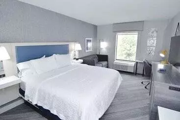 هتل Hampton Inn Auburn