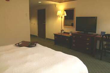 هتل Hampton Inn Marietta