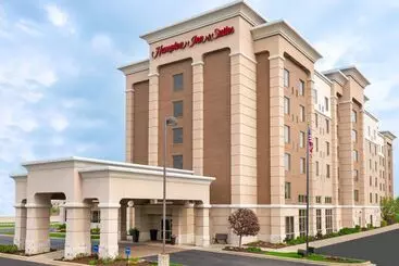 Отель Hampton Inn & Suites Clevelandbeachwood
