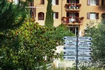 Hotel Villa Leri