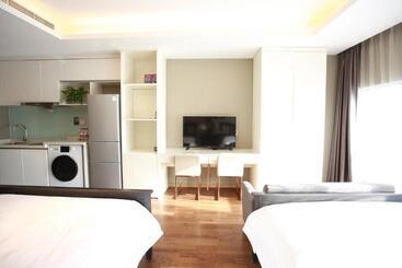 Hotel Yashi International Apart