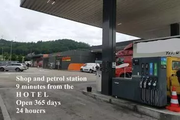 Hotel 16 By Messe & Stadion Suisse In Minuten & Late Check In