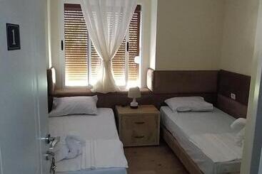 پانسیون Guest House Kondili