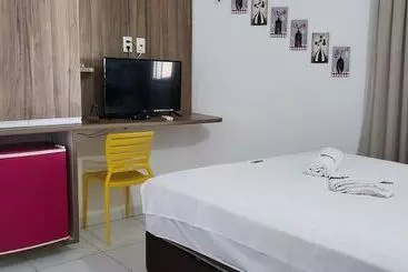 Hotelli Pousada Restaurante Juscelino E Lazer