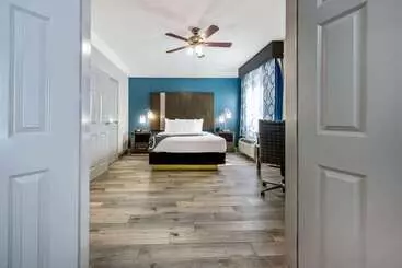 Hotelli La Quinta Inn & Suite Kingwood Houston Iah Airport 53200