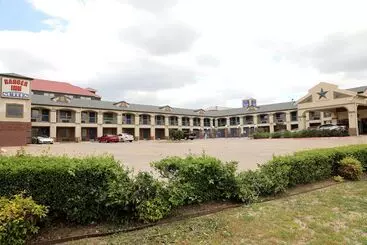 Hotel Ranger Inn & Suites