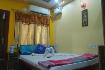 Hotel Goroomgo Unique Beach Inn Puri