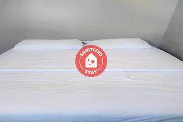 Hotel Oyo 89950 365 Nice Stay