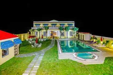 Hotell The Green Genius Resort