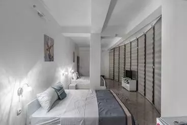 تختخواب و صبحانه Premium Inn