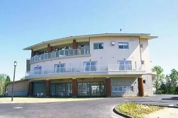 ホテル 森林公園スイス村 風のがっこう京都