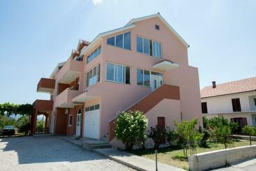 پانسیون Apartmani Slađo