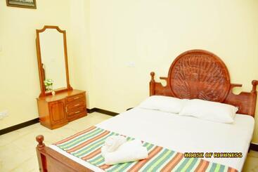 Pension House Of Richness