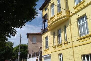 پانسیون Guest House Gurkov