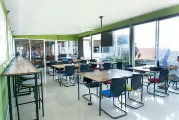 Pensão Matra Co Working & Co Living