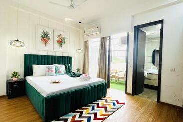 Pensão Olive Service Apartments   City Centre Noida