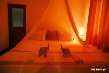 Majatalo The Elephant Next Door