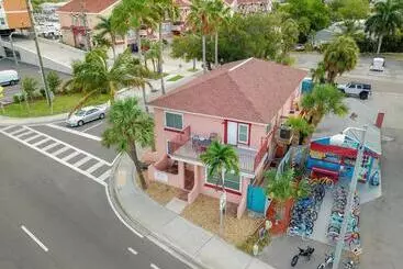 アパートホテル Villas At John S Pass By Travel Resort Services