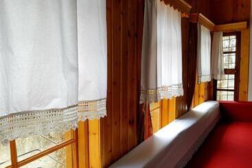 פנסיון Eva Guesthouse