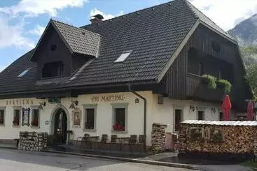 ペンション Gostilna Pri Martinu