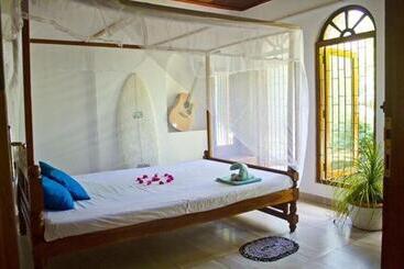 Hospedaria Surfing Wombats