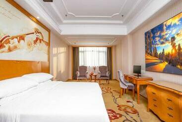 Vienna Hotel Hunan Hengyang Railway Station