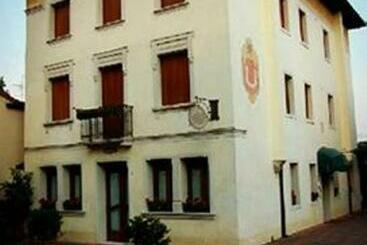 ホテル Albergo La Meridiana