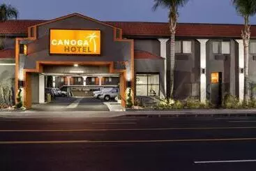 Canoga Hotel At Warner Center