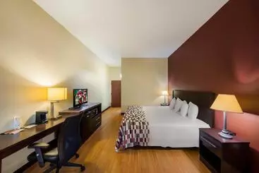فندق Red Roof Inn Hendersonville