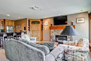 فندق Vail Spa Condominiums By East West Destination Hospitality