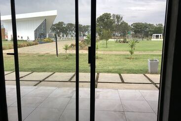 Bed and Breakfast Ayana Country Lodge