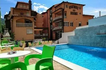 هتل Villa Nadin