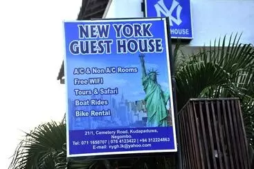Pensió New York Guest House