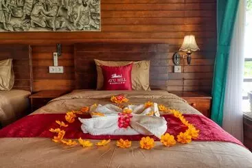 Bed and Breakfast Ayu Hill Bungalows