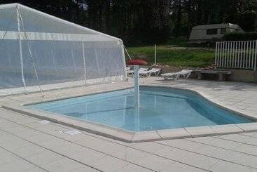 בית מלון כפרי Camping Le Repaire   Tente Aménagée