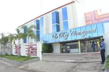 Hotelli Le Raj Courtyard