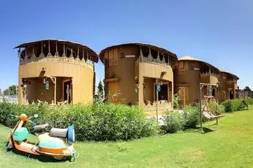 Hotel Natraj & Resort