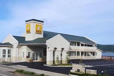 فندق على الطريق Family Lodge Hatagoya Hyuga Kadogawa